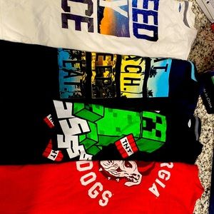 4 boys t shirts size 8 old navy